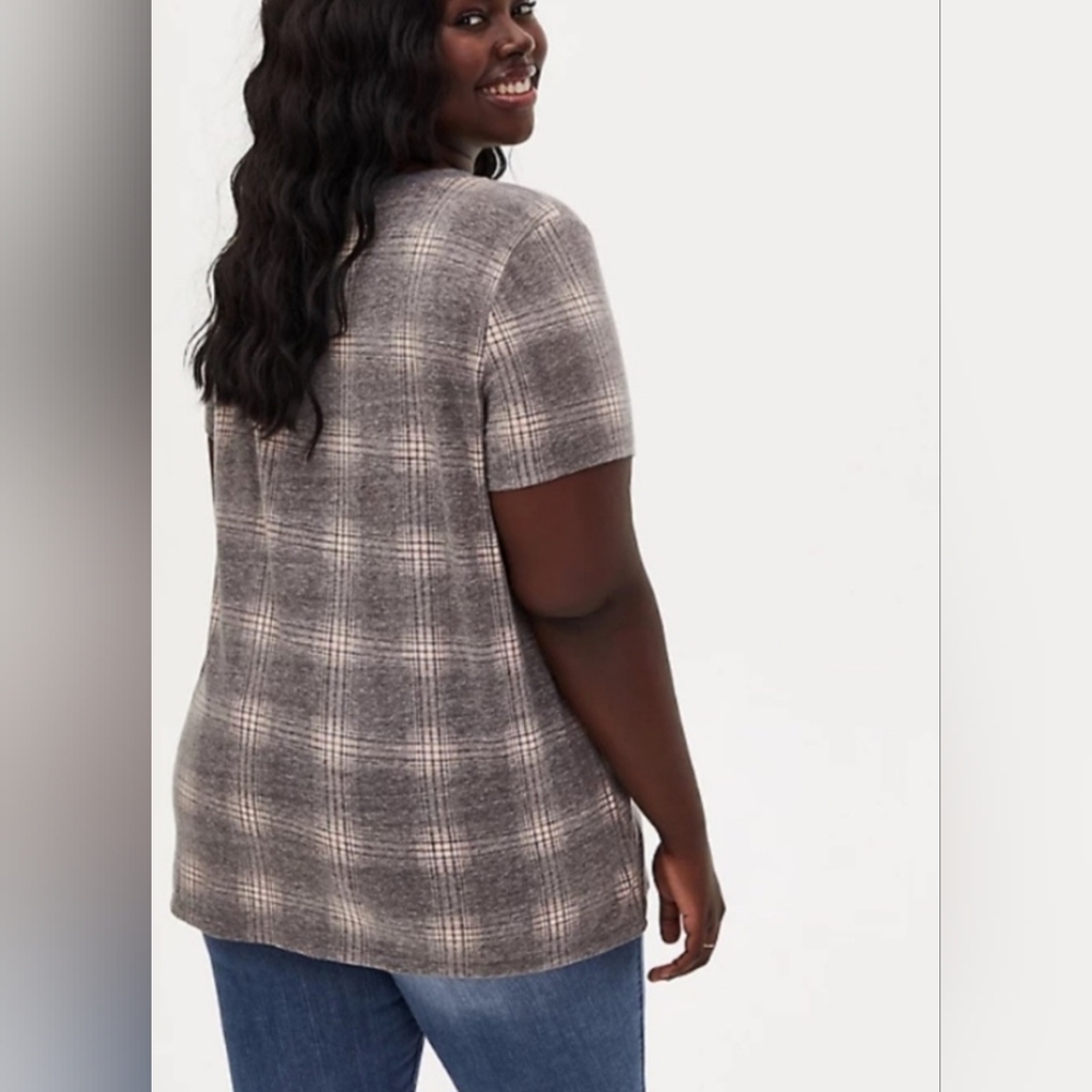 Torrid Classic Fit Tee Shirt Gray & Peach Plaid - Picture 3 of 9